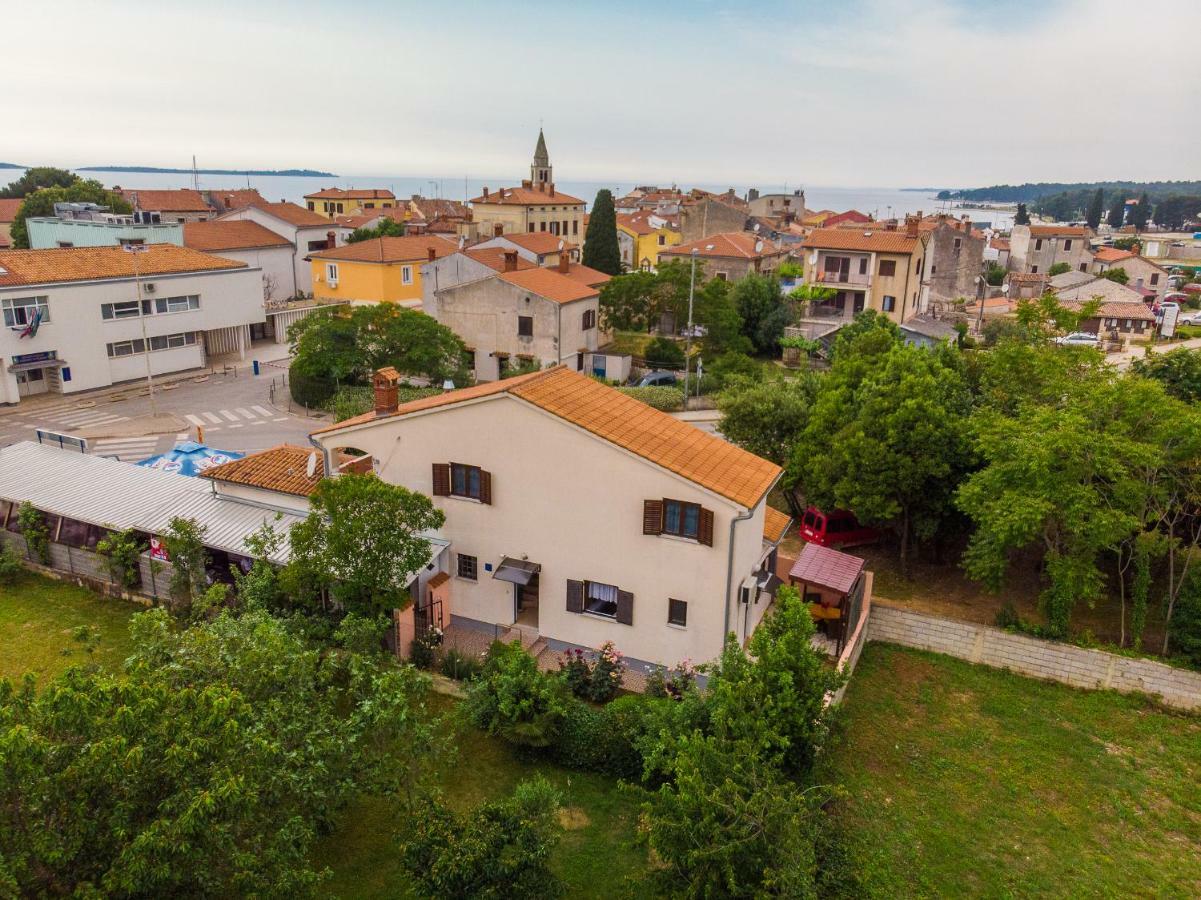 Apartments Centar 365 Fažana エクステリア 写真